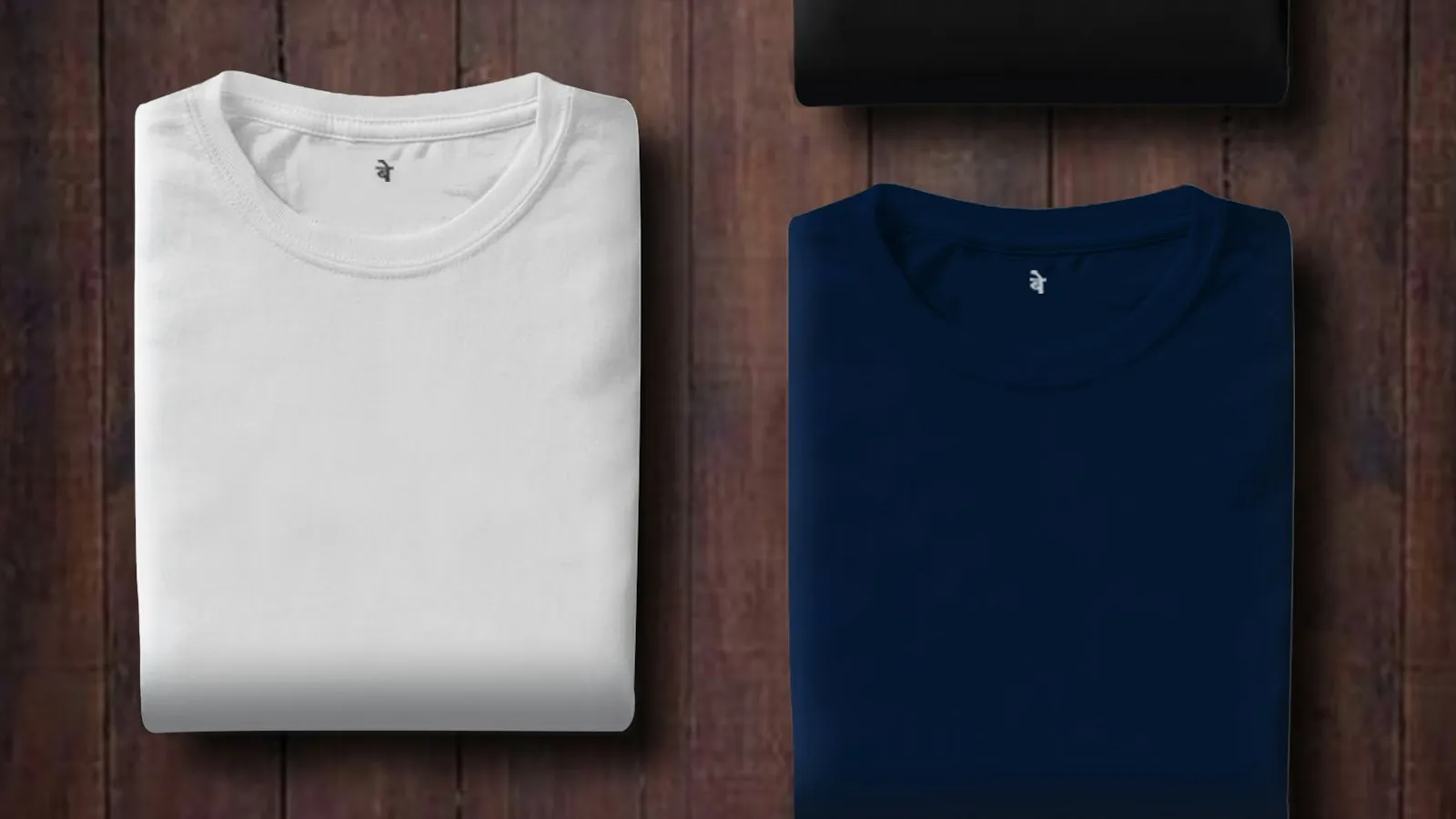 T-shirts pliés prêts pour distribution, illustration goodies et capsule.